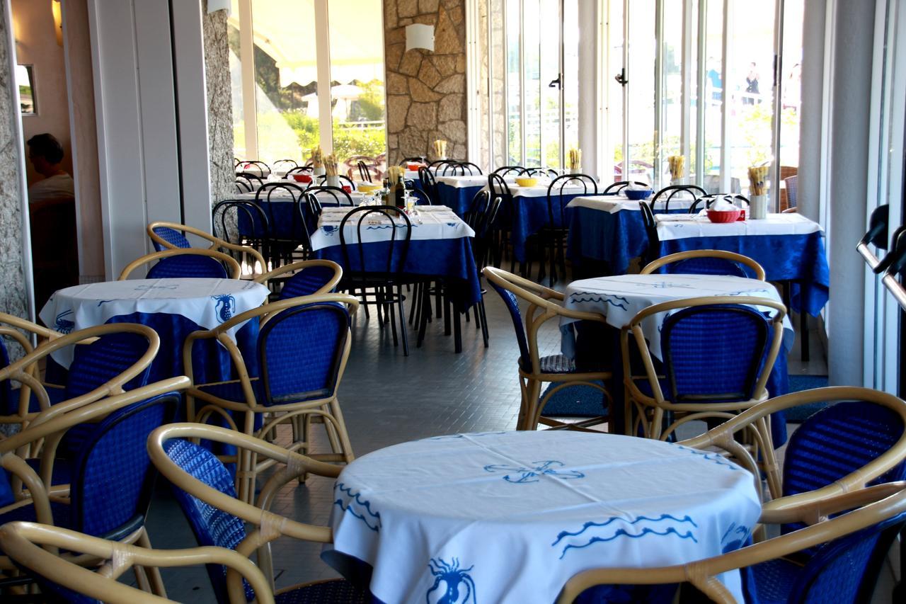 Hotel Excelsior Фано Экстерьер фото